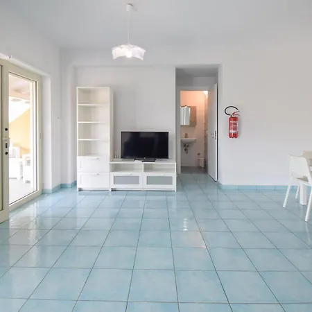 Semesterbostad Caladune Casa 4 *